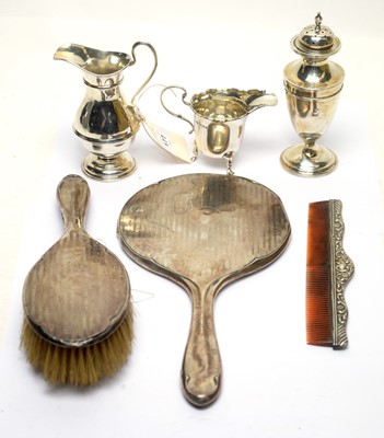 Lot 177 - A selection of silver items