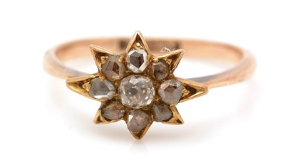 Lot 462 - A Victorian diamond ring