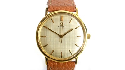 Lot 532 - Omega: a gilt cased manual wind wristwatch