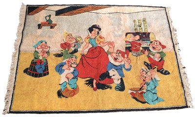 Lot 324 - Snow White and the Seven Dwarfs floor rug