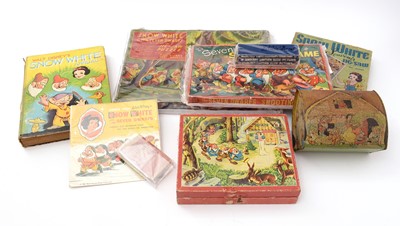 Lot 334 - Walt Disney's Snow White and the Seven Dwarfs collectibles
