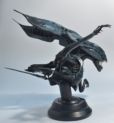 Lot 44 - Sideshow Collectibles Aliens, Queen Alen 1:4 scale bust