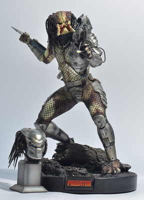 Lot 51 - Sideshow Collectibles: Predator 1:4 scale maquette