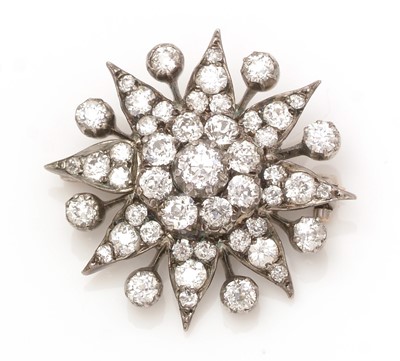 Lot 476 - Victorian diamond star brooch