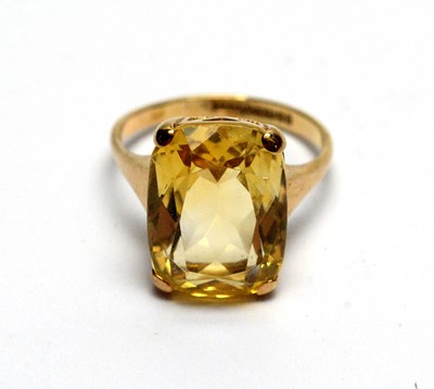Lot 167 - A citrine ring