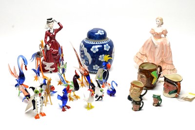 Lot 252 - A selection of decorative ceramics and glass ware