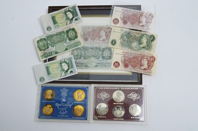 Lot 803 - GB QEII Bank of England notes and other coins