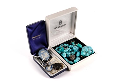 Lot 595 - A selection of turquoise jewellery and jasperware jewellery