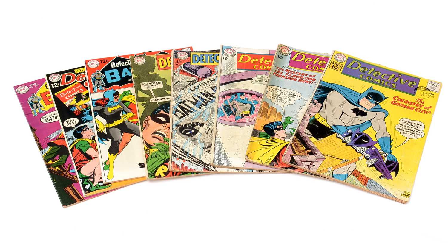 Lot 831 - DC Comics.