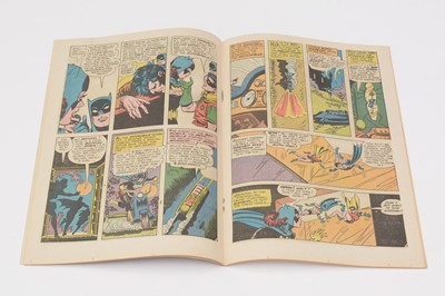Lot 832 - DC Comics.