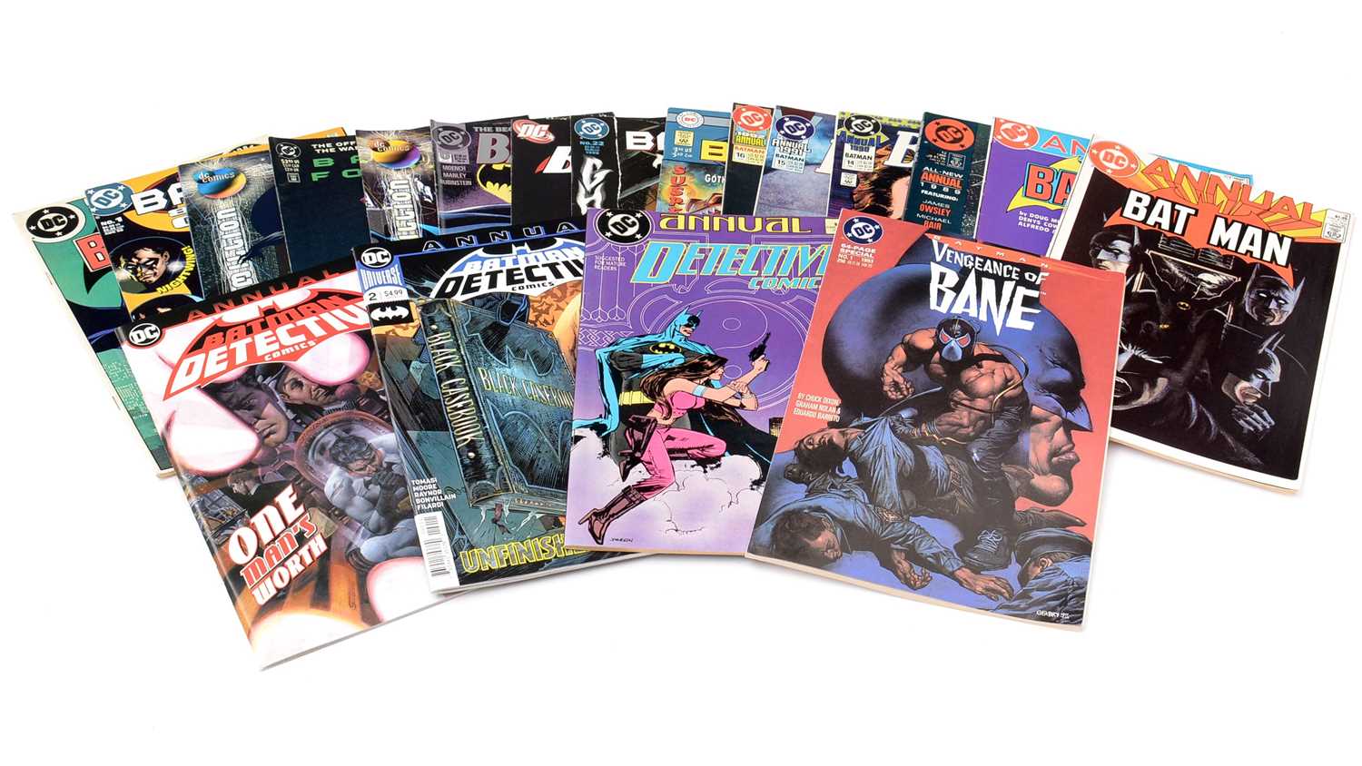 Lot 844 - DC Comics.