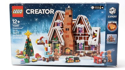 Lot 85 - LEGO Creator Gingerbread House, 10267.