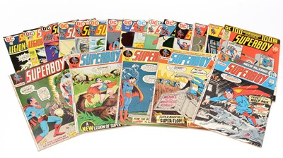 Lot 892 - DC Comics.