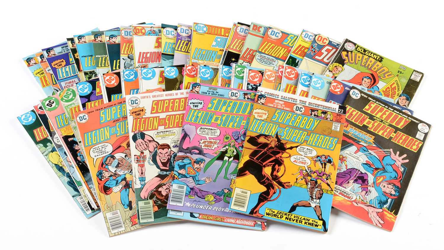 Lot 893 - DC Comics.