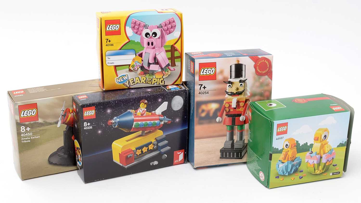 Lot 111 - Small LEGO sets, 40527, 40450, 40254, 40186 and 40335