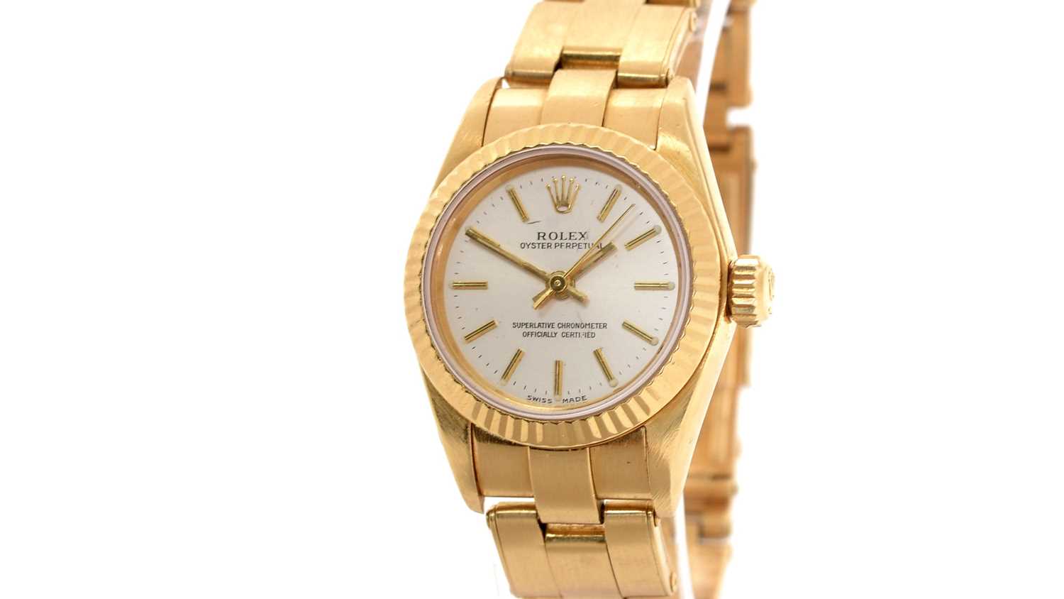 Lot 437 - Rolex Oyster Perpetual: a lady's 18ct yellow gold automatic wristwatch