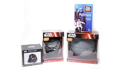 Lot 232 - A selection of Star Wars collectable lights.