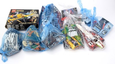 Lot 192 - A selection of Star Wars-themed Lego, various.