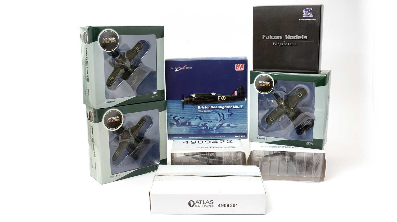 Lot 20 - A group of 1.72 scale die-cast model planes by various manufacturers.