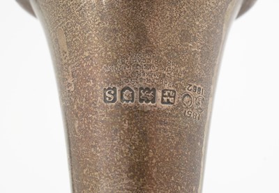 Lot 187 - A George V silver hunting horn.