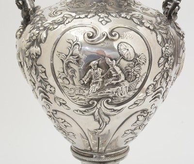 Lot 208 - A George III silver tea urn.
