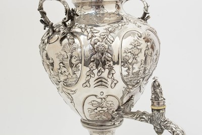 Lot 208 - A George III silver tea urn.