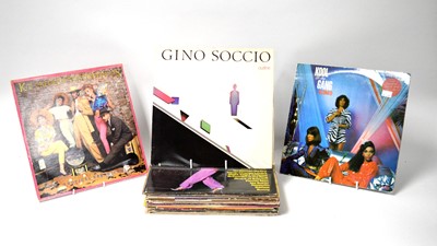 Lot 177 - 20 Motown and disco LPs