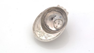 Lot 71 - A George III silver "jockey cap" caddy spoon.
