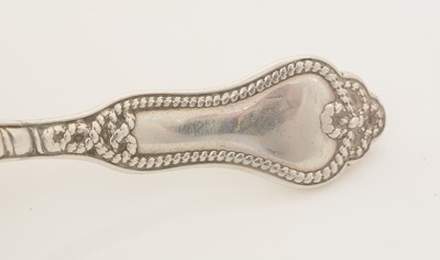 Lot 101 - A Victorian silver caddy spoon.
