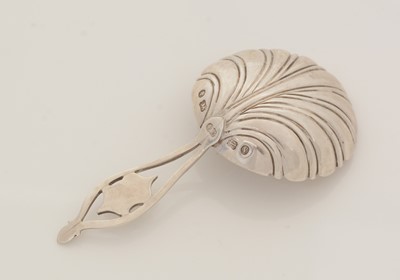 Lot 113 - A Victorian silver caddy spoon.