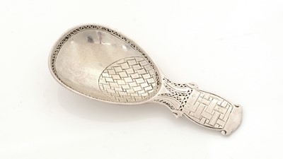Lot 116 - A George V silver caddy spoon.