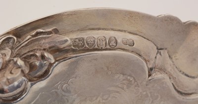 Lot 185 - A William IV silver waiter or small salver.