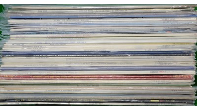 Lot 377 - A large collection of Elvis records post 1970
