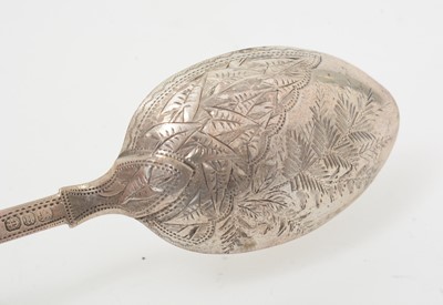 Lot 139 - A mixed lot of silver.