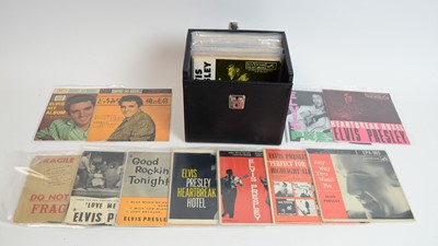 Lot 398 - Elvis 7" singles and EPs from the 50s