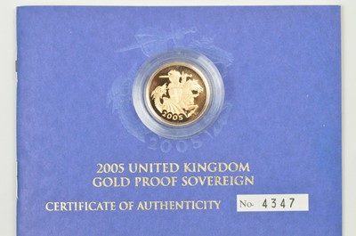Lot 921 - Royal Mint United Kingdom: Queen Elizabeth II gold proof sovereign, 2005