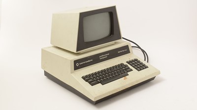 Lot 961 - A Commodore Professional desk-top computer.