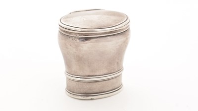 Lot 312 - A George II Scottish silver snuff mull.