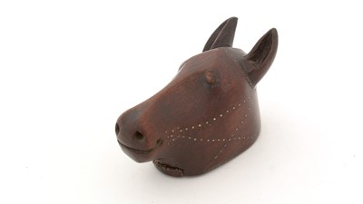 Lot 335 - A 19th Century treen snuff box.