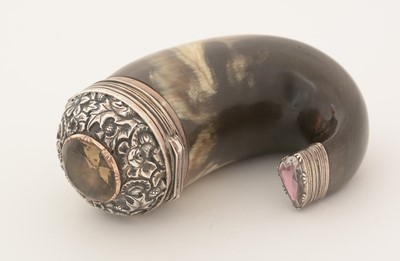 Lot 346 - An early 19th Century Scottish silver and gold-mounted horn snuff mull.