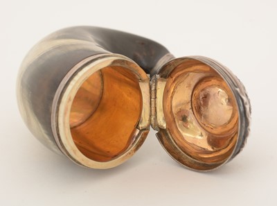 Lot 346 - An early 19th Century Scottish silver and gold-mounted horn snuff mull.