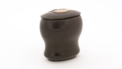 Lot 361 - A mid 18th Century Scottish treen snuff mull.