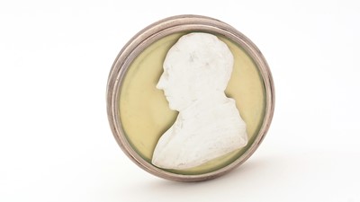 Lot 373 - A George IV silver engine-turned snuff box.
