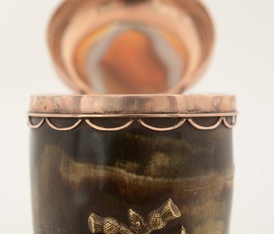 Lot 374 - A George III Scottish gold-mounted curly horn snuff mull.