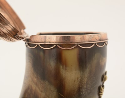 Lot 374 - A George III Scottish gold-mounted curly horn snuff mull.