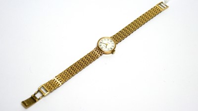 Lot 127 - A 9ct yellow gold wristwatch by Everite