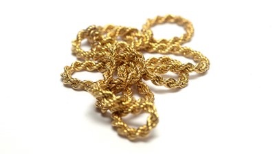 Lot 134 - A 9ct yellow gold chain necklace