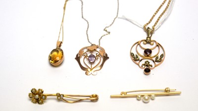 Lot 137 - A selection of jewellery