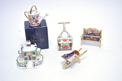 Lot 412 - Selection of paperweights by Royal Crown Derby; and a Coalport 'Keepers Cottage'.