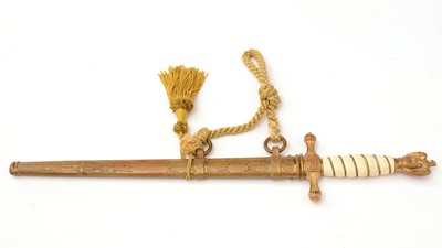 Lot 219 - A German Second World War Kriegsmarine Officer's dagger